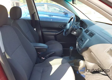 2005 Ford Focus Zx5 z USA, uszkodzony, nr VIN 3FAFP37NX5R122015